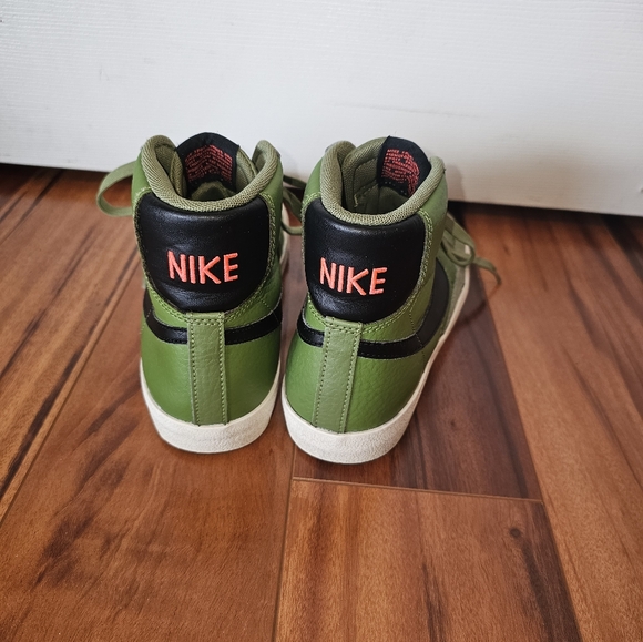 Nike Blazer mid '77 Asparagus size 5y/37.5 - Picture 5 of 8